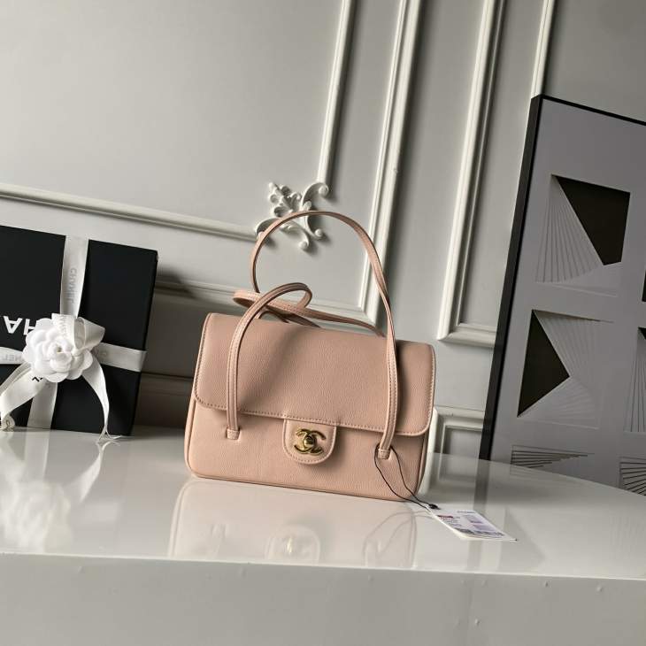 Picture of Chanel Handbags _SKUfw242184943fw